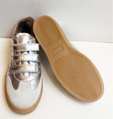 Marie Morenz Klettsneaker Silber Lammfell