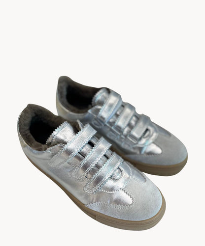 Marie Morenz Klettsneaker Silber Lammfell