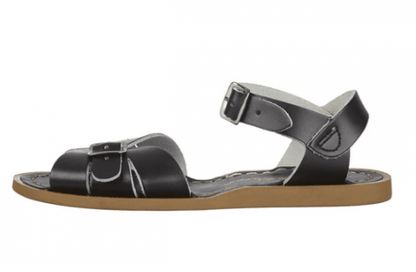 Saltwatersandal Classic Black mit Schnalle - Marie Morenz