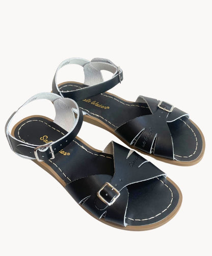 Saltwatersandal Classic Black mit Schnalle - Marie Morenz